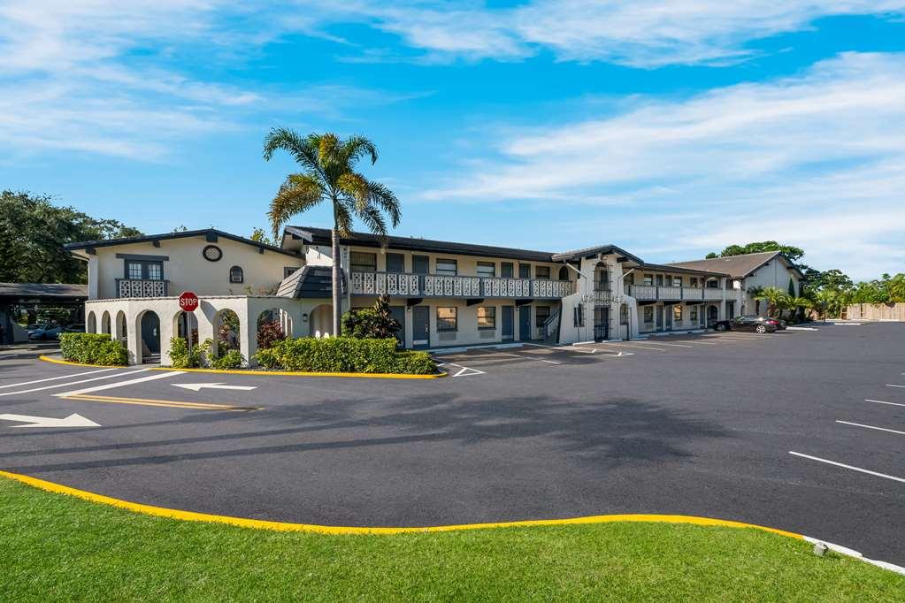 Quality Inn & Suites Altamonte Springs Orlando-North Exterior photo