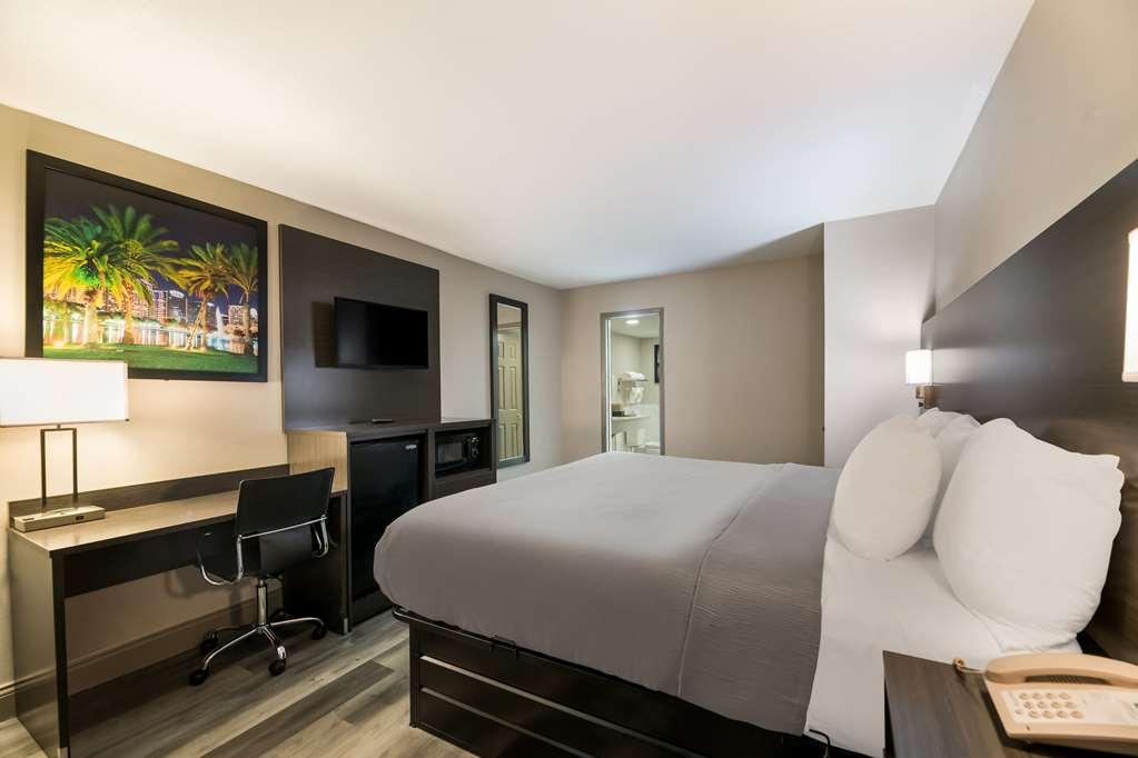 Quality Inn & Suites Altamonte Springs Orlando-North Room photo